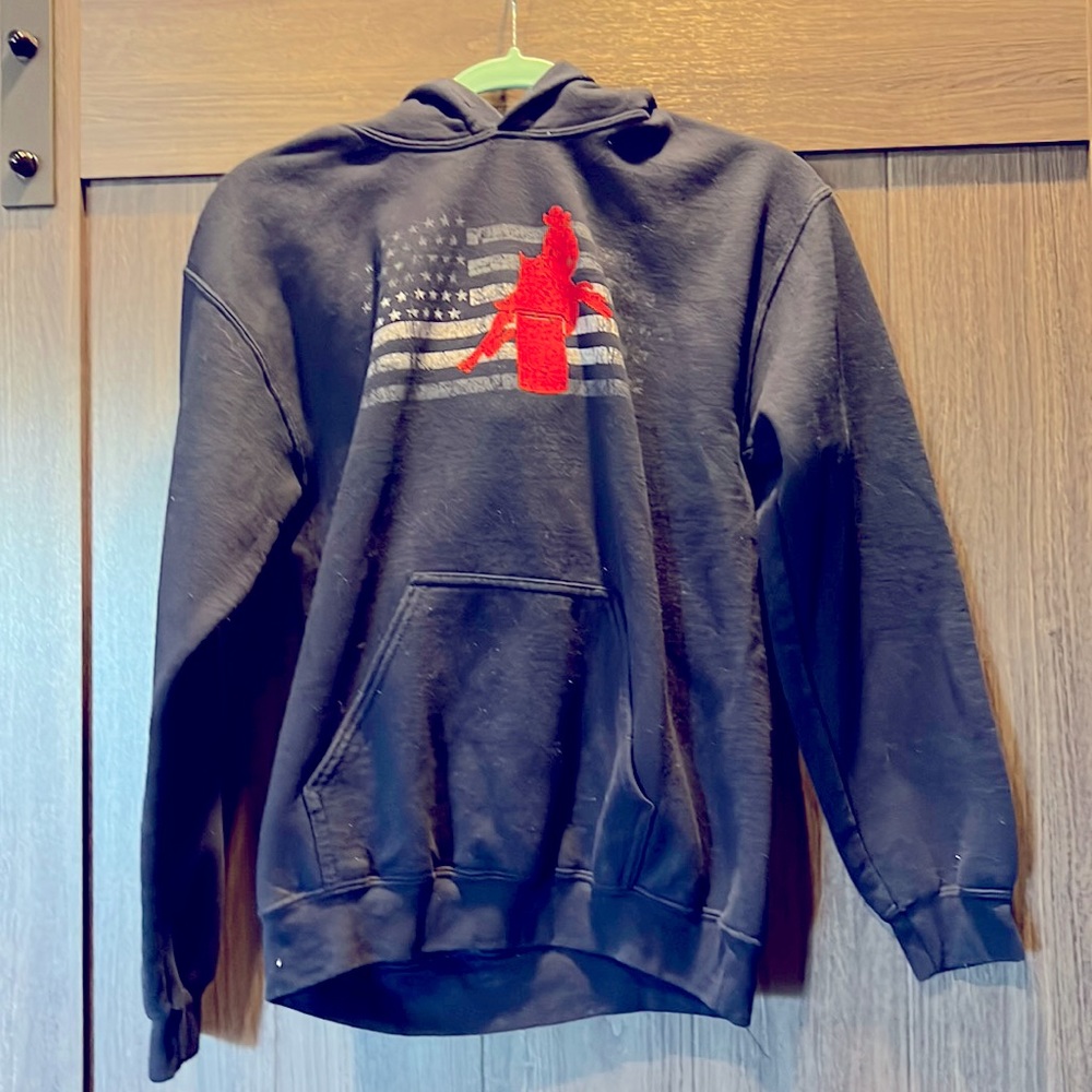 Gildan small barrel racer hoodie